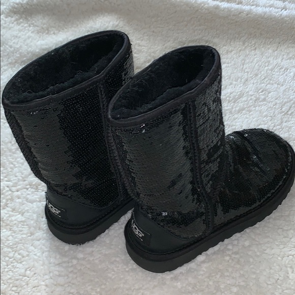 UGG Shoes - 🥾UGG Sequin BOOTS in Black🖤